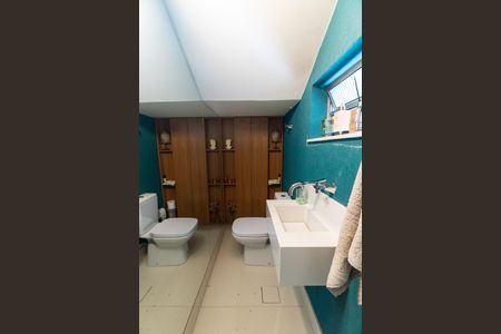 Casa à venda com 200m², 3 quartos e 2 vagas Casa à venda com 200m², 3 quartos e 2 vagasLavabo