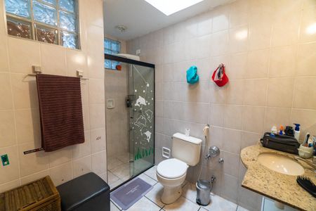 Casa à venda com 200m², 3 quartos e 2 vagas Casa à venda com 200m², 3 quartos e 2 vagasBanheiro da Suíte 1