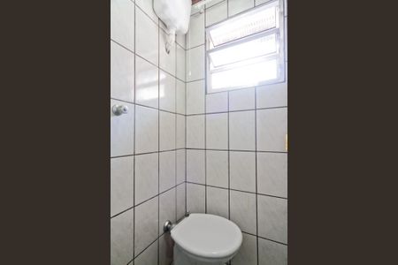 Casa para alugar com 160m², 2 quartos e 3 vagasBanheiro da Churrasqueira