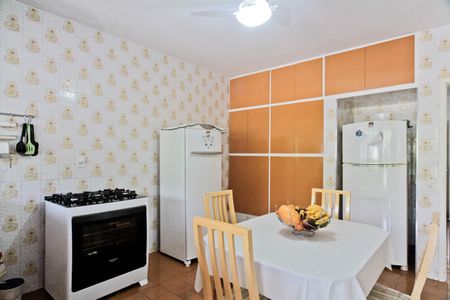 Casa para alugar com 160m², 2 quartos e 3 vagasCozinha