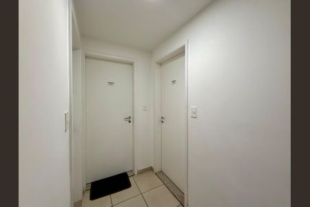 Studio para alugar com 35m², 1 quarto e 1 vaga Studio para alugar com 35m², 1 quarto e 1 vagaHall Apartamento