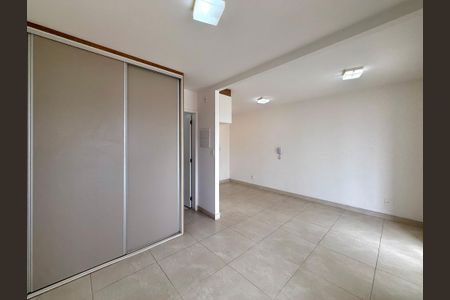 Studio para alugar com 35m², 1 quarto e 1 vaga Studio para alugar com 35m², 1 quarto e 1 vagaStudio