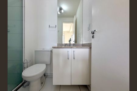 Studio para alugar com 35m², 1 quarto e 1 vaga Studio para alugar com 35m², 1 quarto e 1 vagaBanheiro