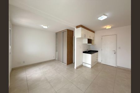 Sala de kitnet/studio para alugar com 1 quarto, 35m² em Chácara Santo Antônio (zona Sul), São Paulo