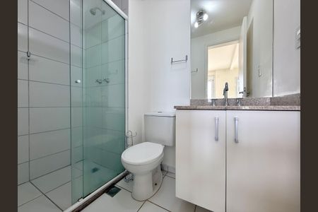 Studio para alugar com 35m², 1 quarto e 1 vaga Studio para alugar com 35m², 1 quarto e 1 vagaBanheiro