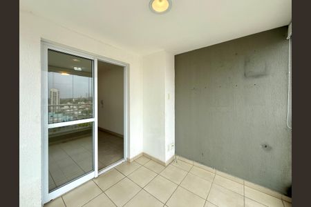 Studio para alugar com 35m², 1 quarto e 1 vaga Studio para alugar com 35m², 1 quarto e 1 vagaVaranda Studio