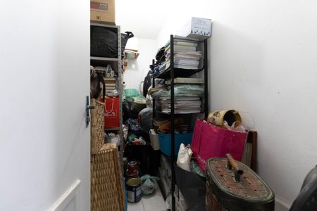 Casa de condomínio à venda com 102m², 3 quartos e 2 vagas Casa de condomínio à venda com 102m², 3 quartos e 2 vagasDepósito