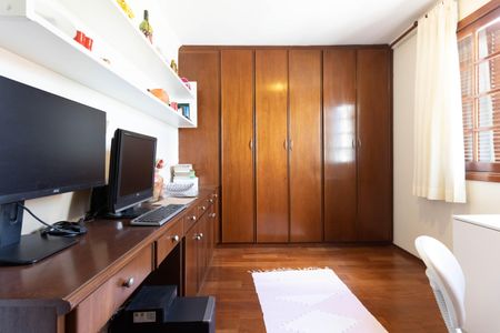 Casa de condomínio à venda com 102m², 3 quartos e 2 vagas Casa de condomínio à venda com 102m², 3 quartos e 2 vagasQuarto 3