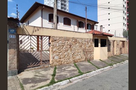 Casa de condomínio à venda com 102m², 3 quartos e 2 vagas Casa de condomínio à venda com 102m², 3 quartos e 2 vagasFachada