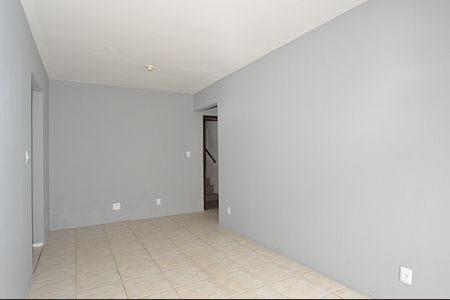 Sala de apartamento à venda com 3 quartos, 77m² em Rubem Berta, Porto Alegre