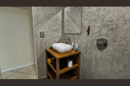 Apartamento à venda com 111m², 3 quartos e 2 vagas Apartamento à venda com 111m², 3 quartos e 2 vagasBanheiro Social