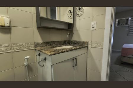 Apartamento à venda com 111m², 3 quartos e 2 vagas Apartamento à venda com 111m², 3 quartos e 2 vagasBanheiro da Suíte