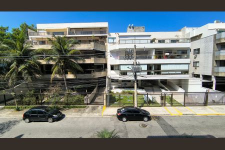 Apartamento à venda com 111m², 3 quartos e 2 vagas Apartamento à venda com 111m², 3 quartos e 2 vagasVaranda