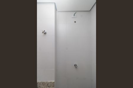 Apartamento à venda com 34m², 2 quartos e 1 vaga Apartamento à venda com 34m², 2 quartos e 1 vagaBanheiro