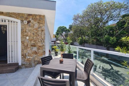 Casa à venda com 134m², 3 quartos e 2 vagas Casa à venda com 134m², 3 quartos e 2 vagasVaranda Suíte