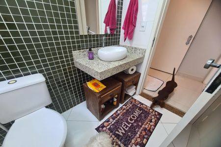 Casa à venda com 134m², 3 quartos e 2 vagas Casa à venda com 134m², 3 quartos e 2 vagasBanheiro 2