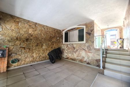 Casa à venda com 134m², 3 quartos e 2 vagas Casa à venda com 134m², 3 quartos e 2 vagasGaragem