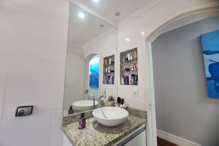 Casa à venda com 134m², 3 quartos e 2 vagas Casa à venda com 134m², 3 quartos e 2 vagasBanheiro 1