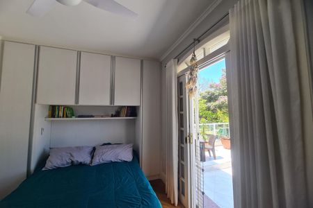 Casa à venda com 134m², 3 quartos e 2 vagas Casa à venda com 134m², 3 quartos e 2 vagasSuíte