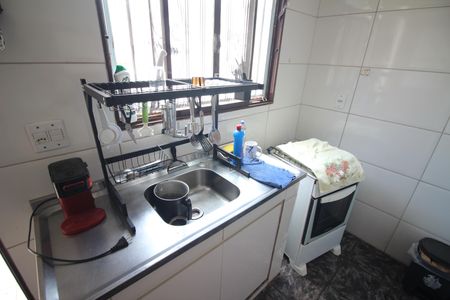 Sala/Cozinha de apartamento para alugar com 2 quartos, 45m² em Pilar, Belo Horizonte