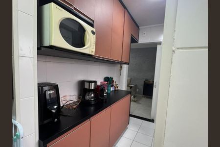 Cozinha  de apartamento à venda com 2 quartos, 50m² em Portal do Morumbi, São Paulo