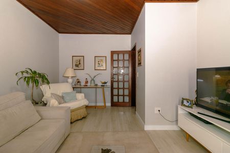 Sala  de casa para alugar com 3 quartos, 300m² em Boa Vista, Porto Alegre