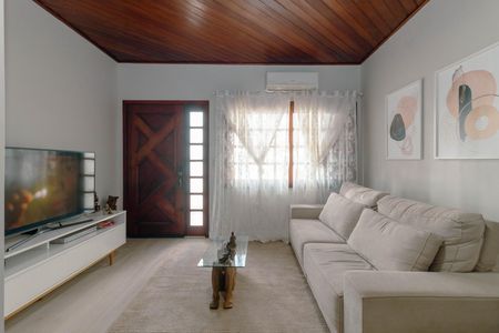 Sala  de casa para alugar com 3 quartos, 300m² em Boa Vista, Porto Alegre
