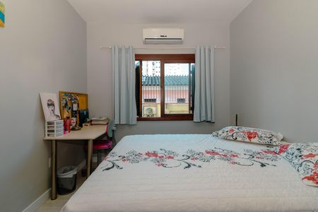 Quarto 1 de casa para alugar com 3 quartos, 300m² em Boa Vista, Porto Alegre