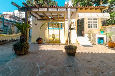 Casa para alugar com 180m², 3 quartos e 2 vagasÁrea Externa