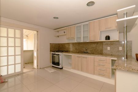 Casa para alugar com 200m², 3 quartos e 2 vagas Casa para alugar com 200m², 3 quartos e 2 vagasCozinha