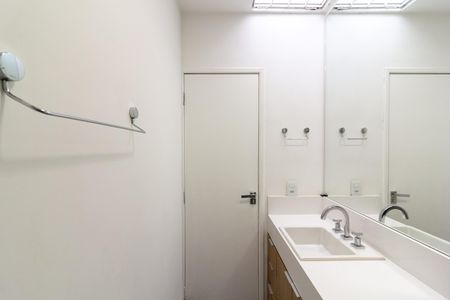 Casa de condomínio para alugar com 152m², 3 quartos e 2 vagasBanheiro Suíte 1