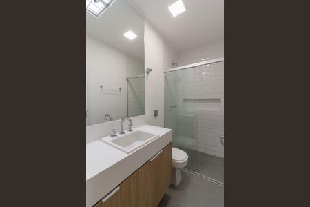 Casa de condomínio para alugar com 152m², 3 quartos e 2 vagasBanheiro Suíte 1