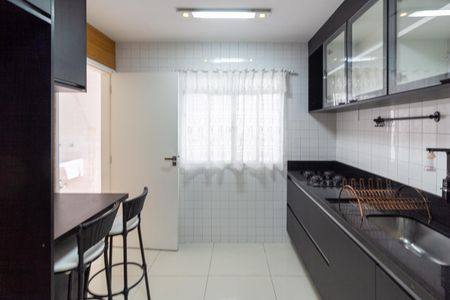 Casa de condomínio para alugar com 152m², 3 quartos e 2 vagasCozinha