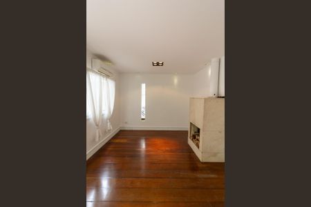 Casa de condomínio para alugar com 152m², 3 quartos e 2 vagasSala de Estar