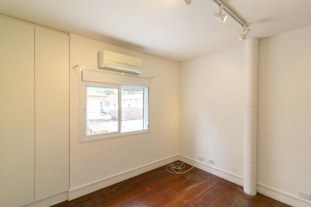 Casa de condomínio para alugar com 152m², 3 quartos e 2 vagasSuíte 3