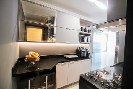 Apartamento à venda com 63m², 2 quartos e 2 vagas Apartamento à venda com 63m², 2 quartos e 2 vagasCozinha