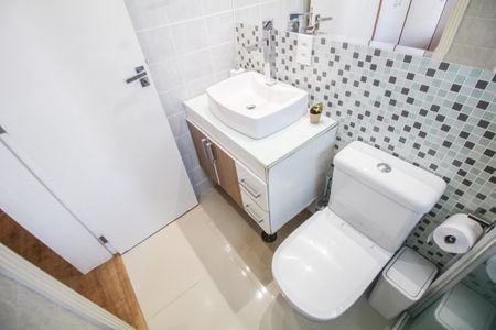 Apartamento à venda com 63m², 2 quartos e 2 vagas Apartamento à venda com 63m², 2 quartos e 2 vagasBanheiro Suíte