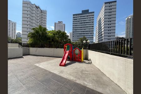 Apartamento à venda com 63m², 2 quartos e 2 vagas Apartamento à venda com 63m², 2 quartos e 2 vagasÁrea comum - Playground