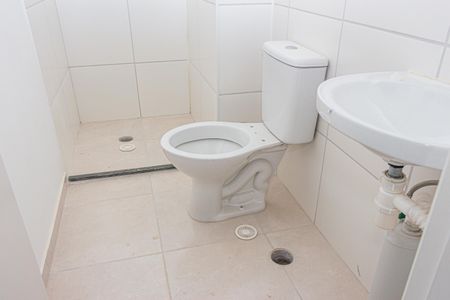 Apartamento para alugar com 34m², 2 quartos e sem vaga Apartamento para alugar com 34m², 2 quartos e sem vagaBanheiro