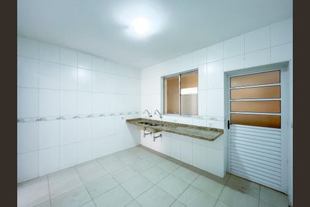 Casa à venda com 90m², 2 quartos e sem vaga Casa à venda com 90m², 2 quartos e sem vagaCozinha