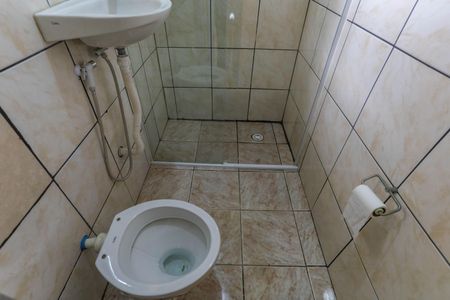 Casa para alugar com 26m², 1 quarto e sem vaga Casa para alugar com 26m², 1 quarto e sem vagaBanheiro Social