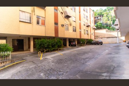 Apartamento para alugar com 60m², 2 quartos e 1 vagaÁrea comum