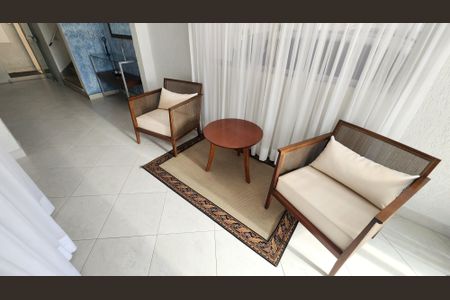 Apartamento para alugar com 116m², 2 quartos e 1 vaga Apartamento para alugar com 116m², 2 quartos e 1 vagaHall de entrada