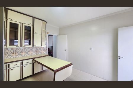 Apartamento para alugar com 116m², 2 quartos e 1 vaga Apartamento para alugar com 116m², 2 quartos e 1 vagaCozinha