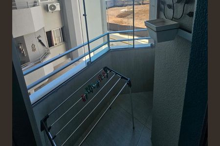 Varanda da Sala de apartamento para alugar com 3 quartos, 75m² em Barreiros, São José