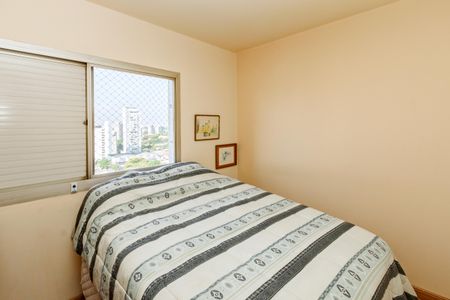 Apartamento à venda com 500m², 4 quartos e 3 vagasQuarto 2