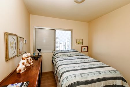 Apartamento à venda com 500m², 4 quartos e 3 vagasQuarto 2