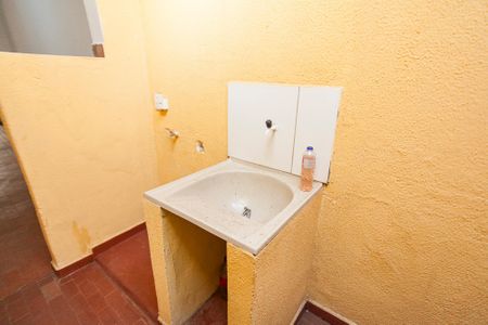 Casa para alugar com 80m², 2 quartos e 1 vagaÁrea de Serviço