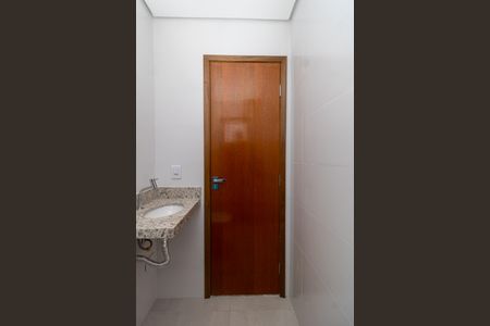 Apartamento à venda com 41m², 2 quartos e 1 vaga Apartamento à venda com 41m², 2 quartos e 1 vagaBanheiro