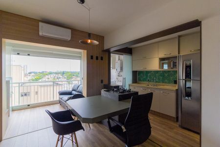 Sala de apartamento para alugar com 1 quarto, 50m² em Jardim Aeroporto, São Paulo